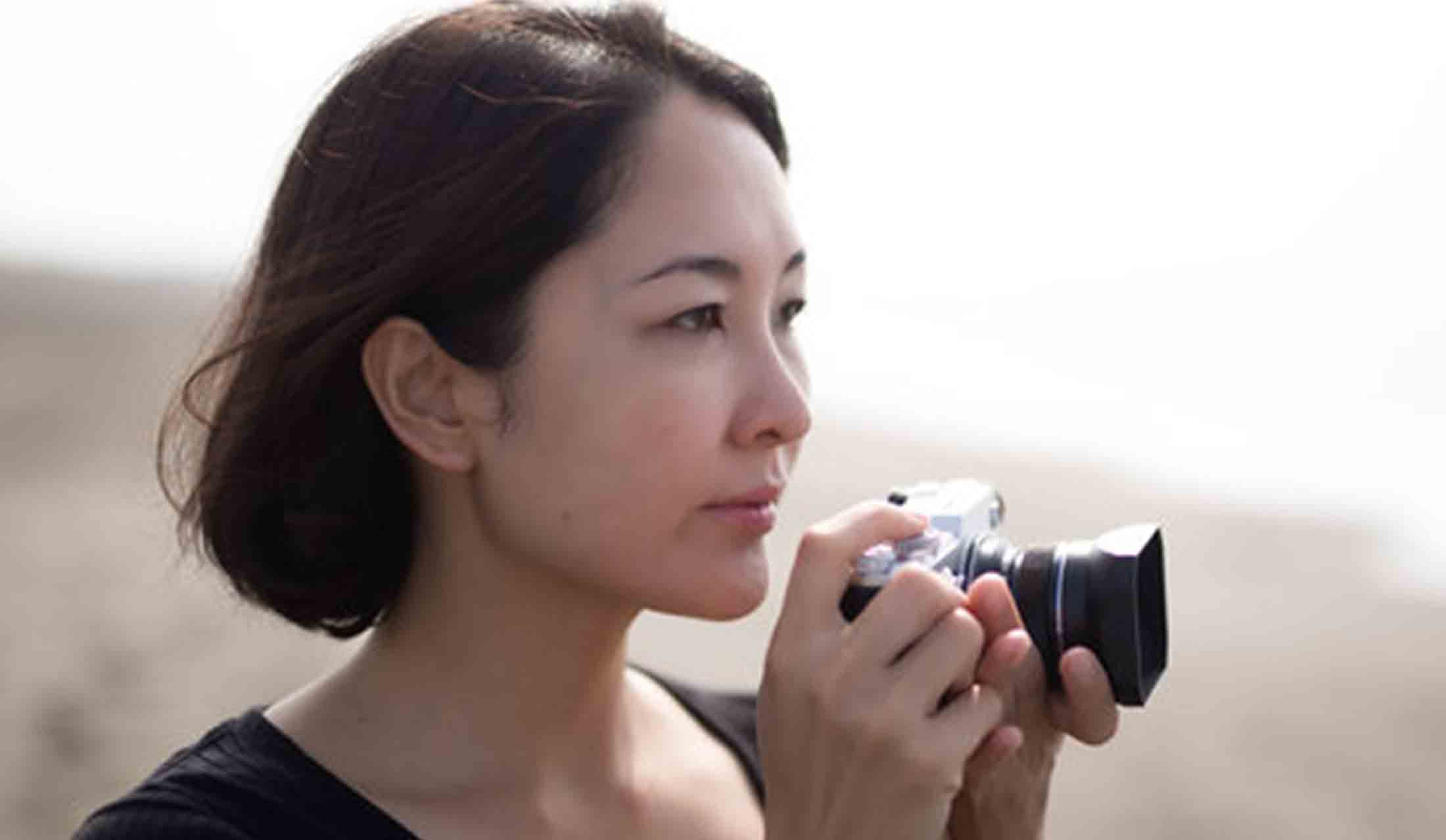 抒情的で抑制の効いた作風で人気の、写真家・大門美奈氏。