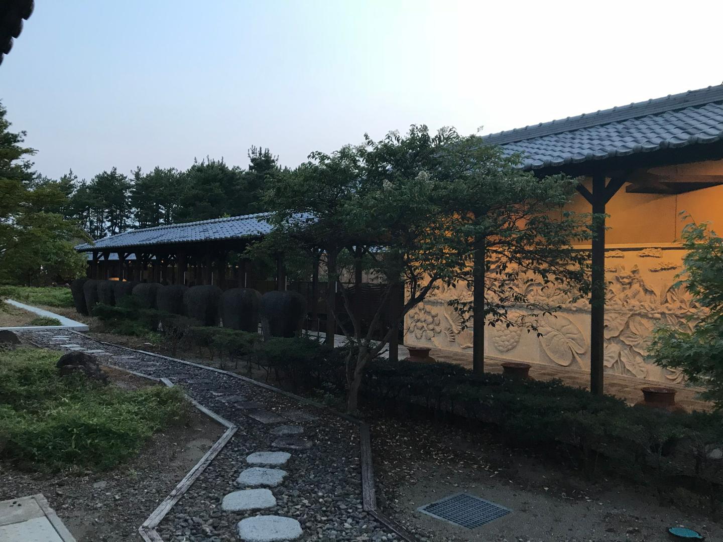 日向神話にちなんだエキゾチックな雰囲気も素敵。