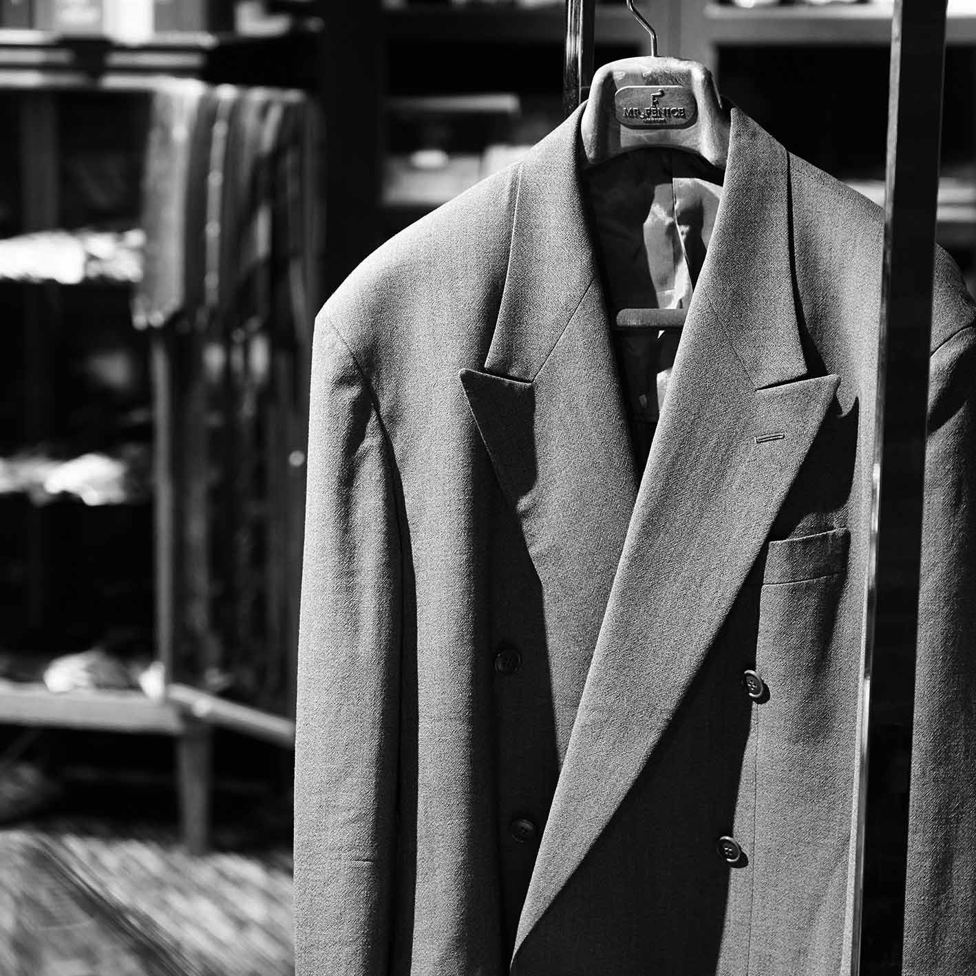 山下が所有する1980年代半ばのジョルジオ アルマーニのジャケット。30の時を経ても、その繊細な素材使いには驚かされる。