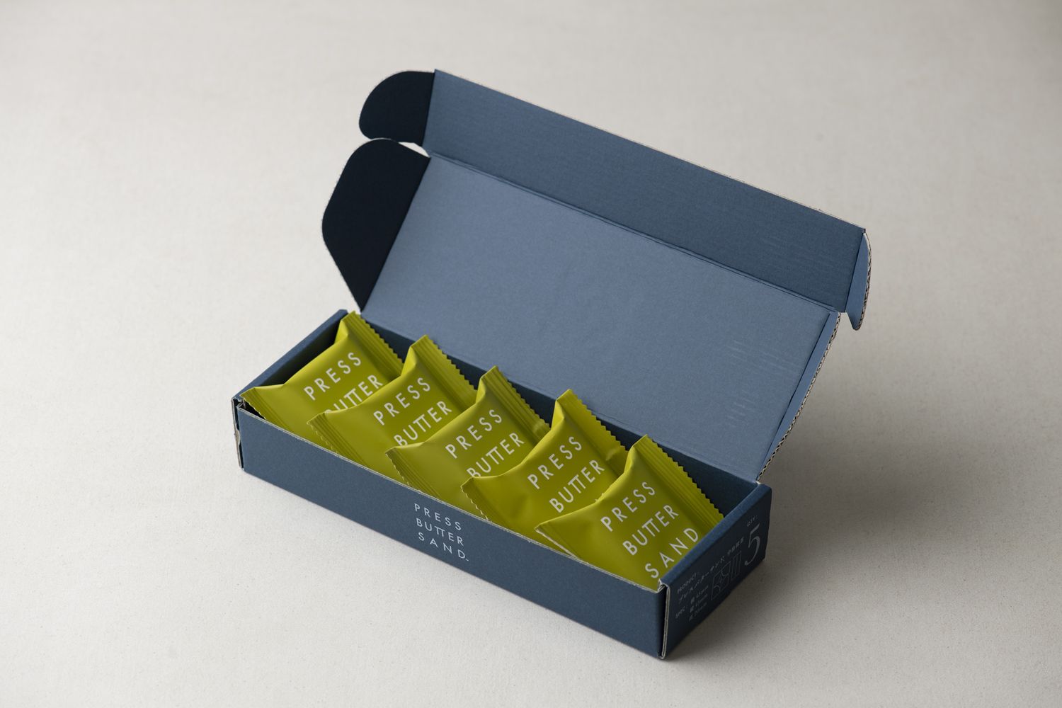 「バターサンド〈宇治抹茶〉」5個入り¥1,150・9個入り¥2,070(税抜)