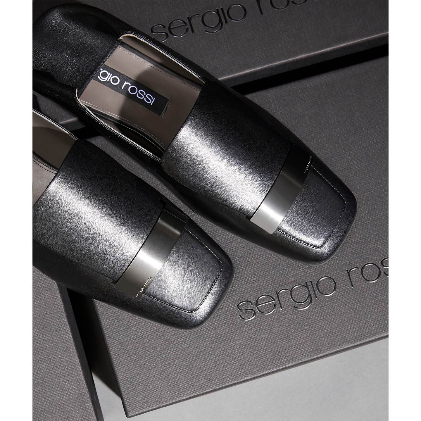 SLIPPER「sr1」¥87,000(税抜)