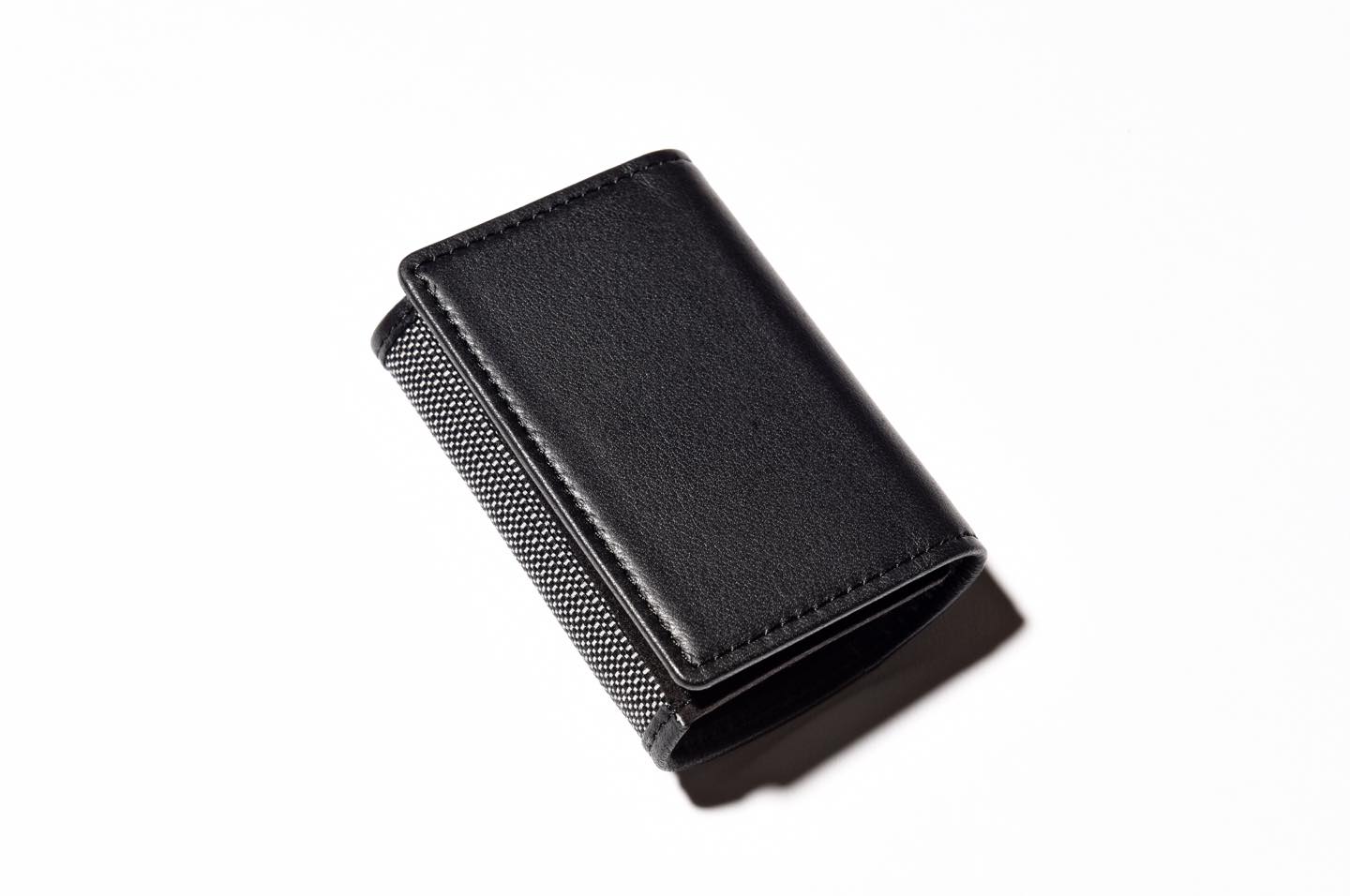 イヤフォンオーガナイザー¥5,000(銀座 伊東屋 本店〈コントレイル〉)