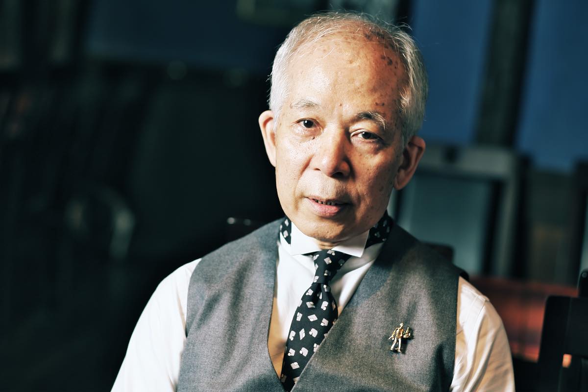 『バー・ラジオ』の尾崎浩司氏