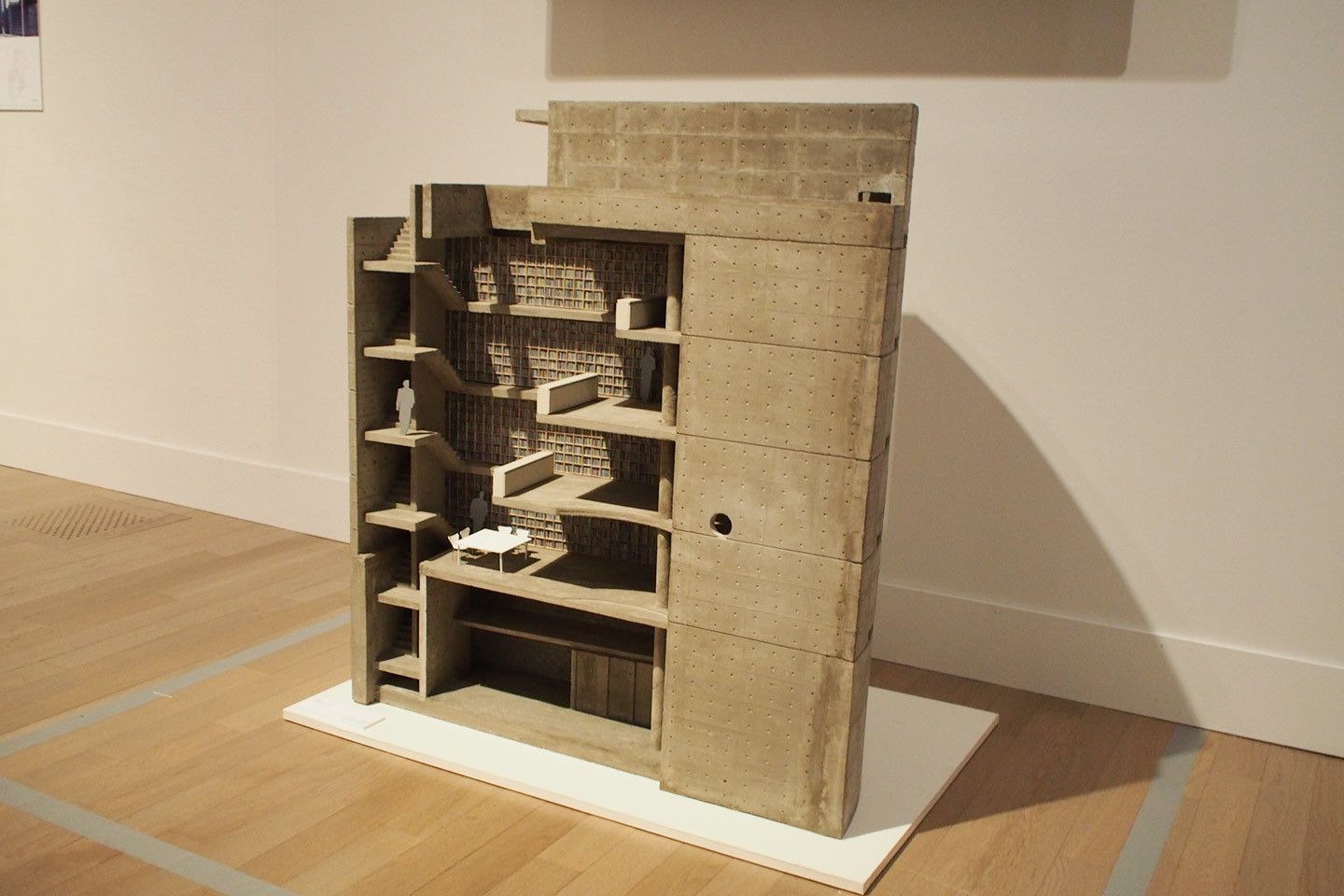大淀のアトリエⅡ（1989-1991）コンクリート模型　1／50のスケールで再現