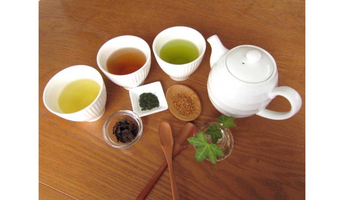 お茶にはデトックスを上手にサポートしてくれる成分がいっぱい!