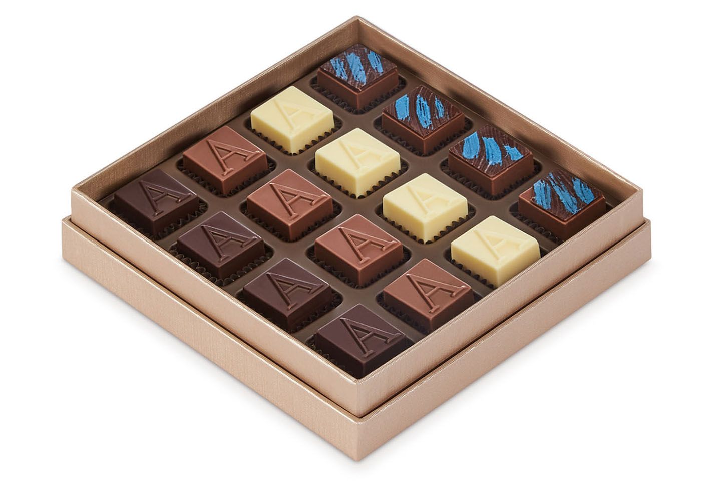 チョコレート「プラリネキューブボックス」9個入/¥4,500、16個入/¥6,800(税抜)