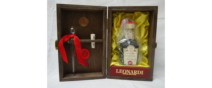 究極の一品「バルサミコ 100年熟成」(レオナルディ)