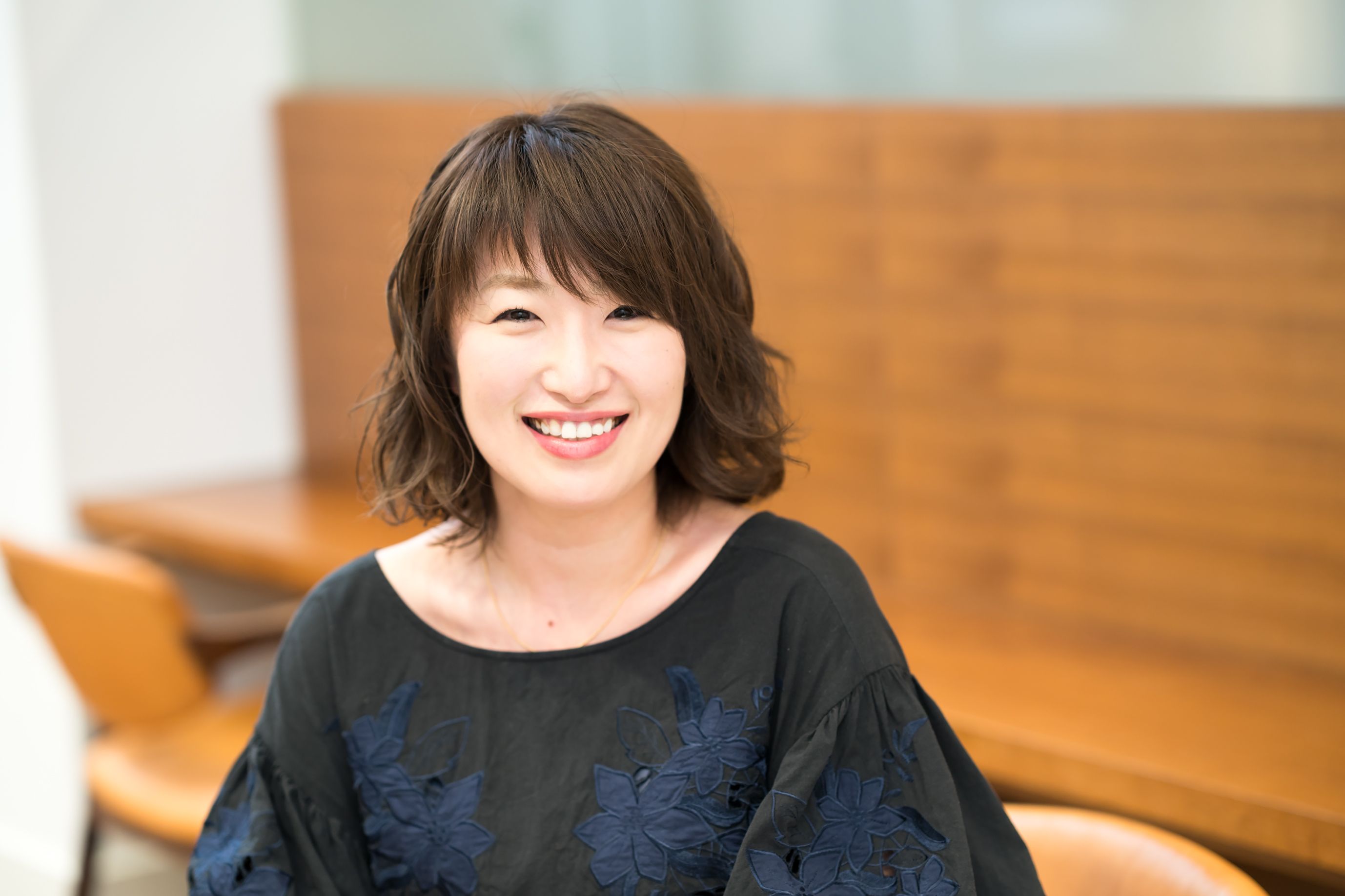 ディレクター 長谷部しのぶさん。「こう見えて剣道四段。剣道でストレスを発散しています」