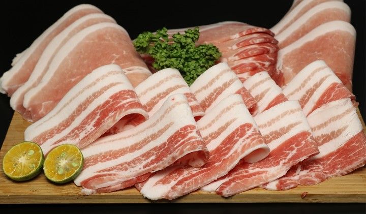 沖縄あぐーしゃぶしゃぶ用バラ・ロース食べ比べセット(総重量1.2kg) 特製シークヮーサーポン酢付き |沖縄県南城市