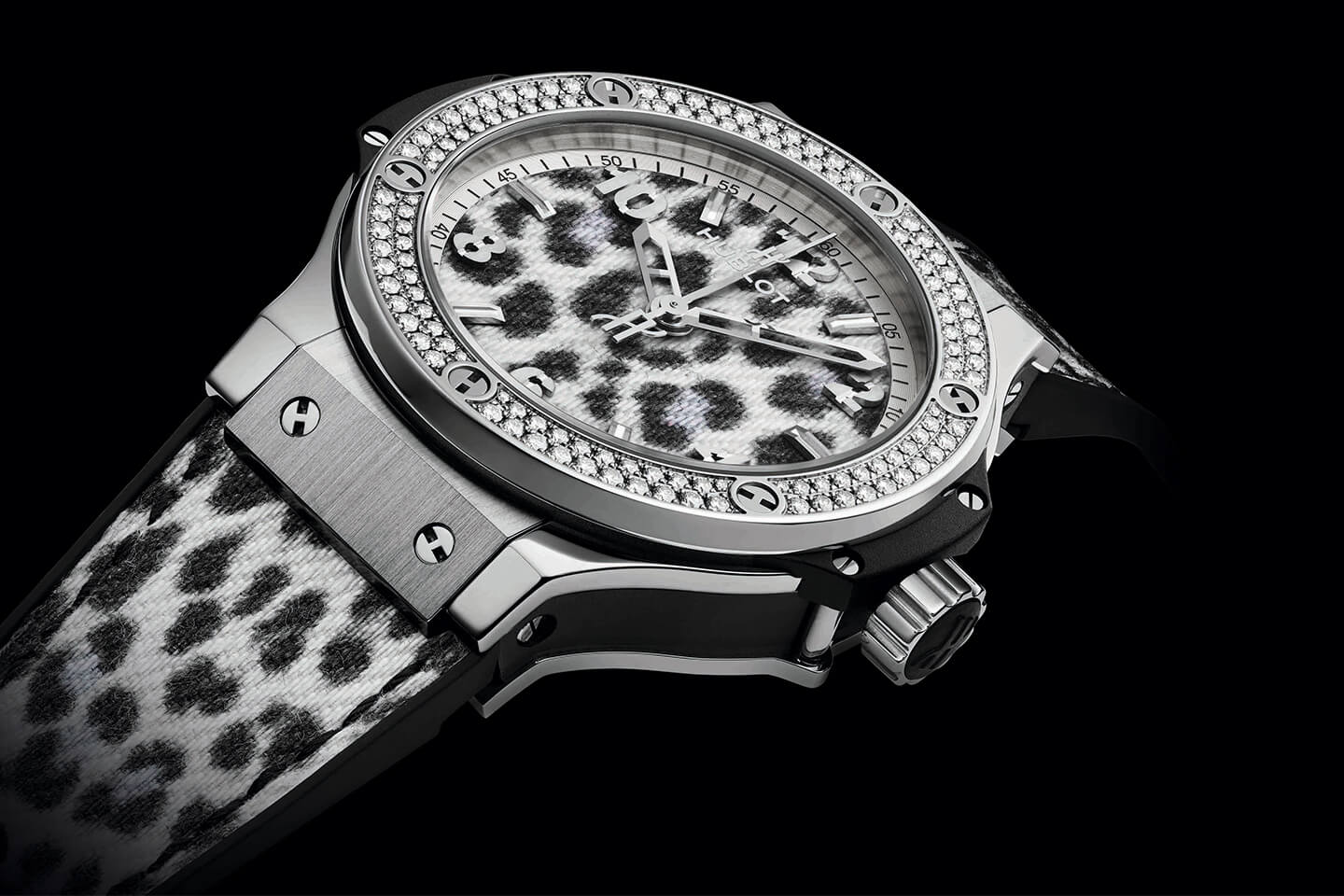ウブロ(HUBLOT)の日本限定モデル「ビッグ・バン スノーレオパード ダイヤモンド」