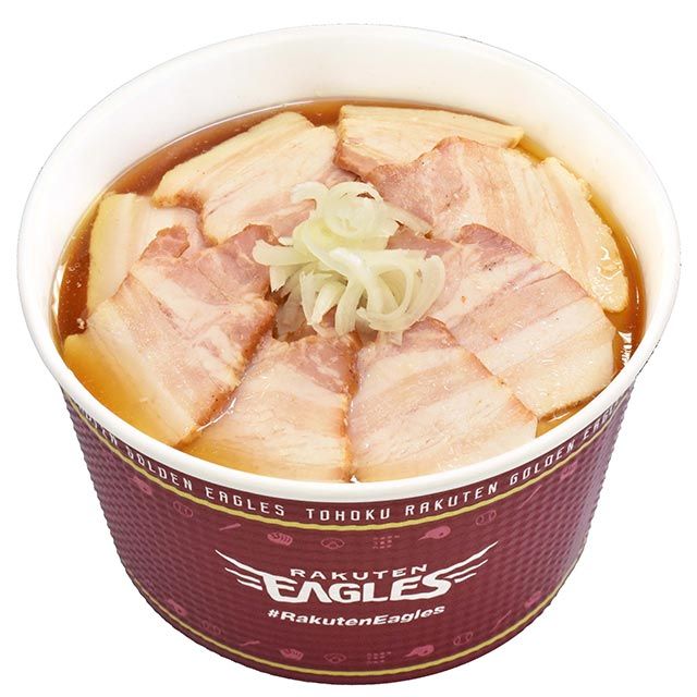 鷲麺中華 ¥750 鷲麺(3塁側 バイバースタンド下コンコース) ⓒRakuten Eagles