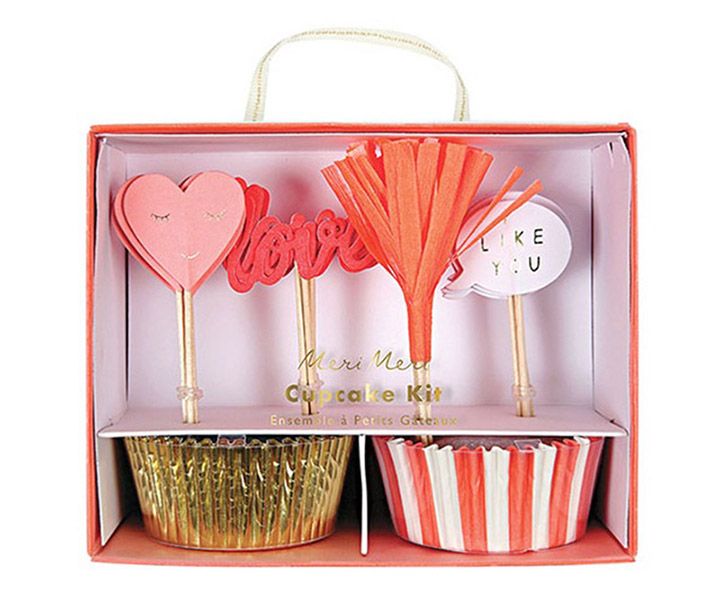 「ハート & LOVE のカップケーキキット」