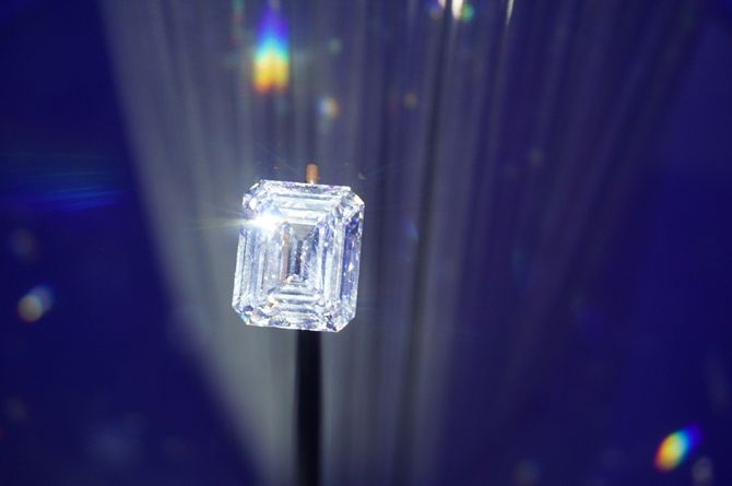 BVLGARI(ブルガリ)、ハイジュエリー 44カラットを誇るエメラルドカットのダイヤモンド