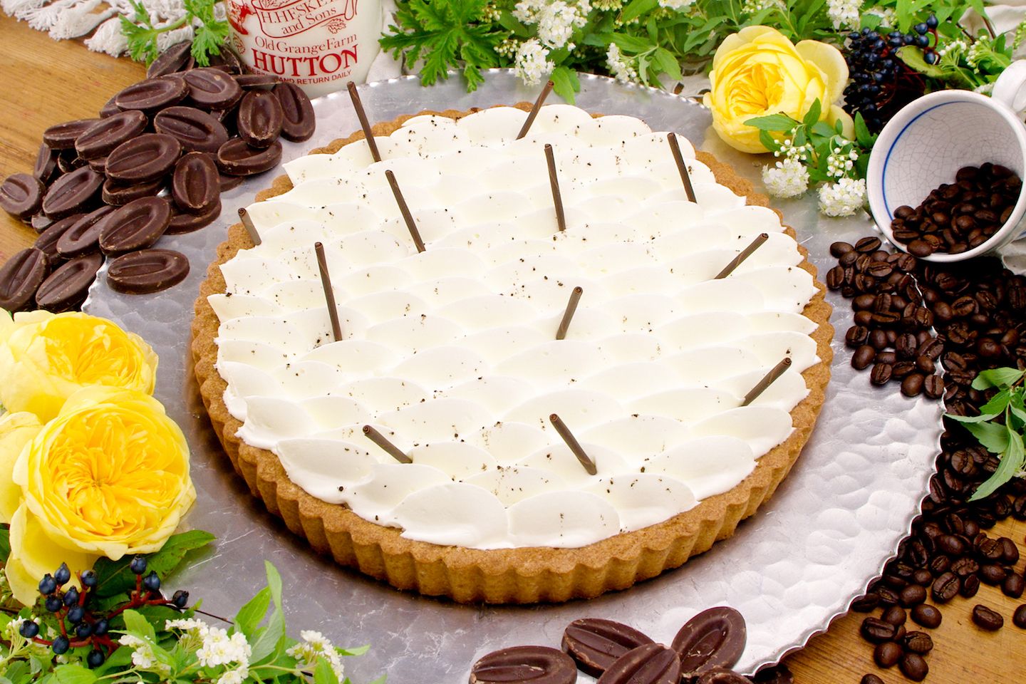 コーヒー風味のチョコレートタルト 646円(1ピース)/6,156円(1ホール・25cm)※季節によって発売されない場合もあります。