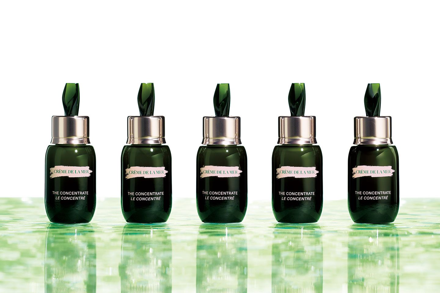 ドゥ・ラ・メール ザ・コンセントレート 15ml ¥20,000、50ml ¥55,000
