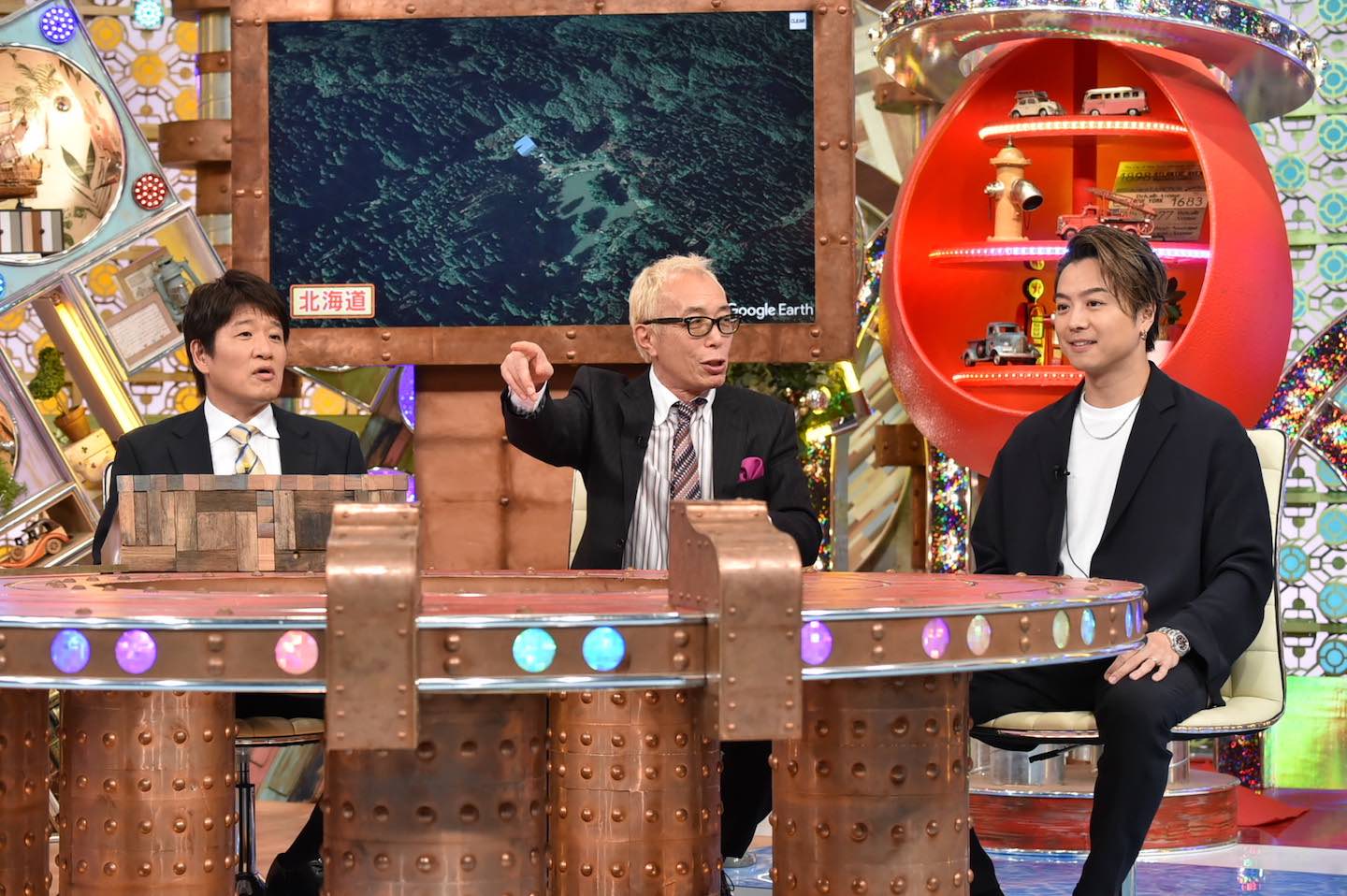左から:筒井真理子さん、林修さん、所ジョージさん ©ABCテレビ
