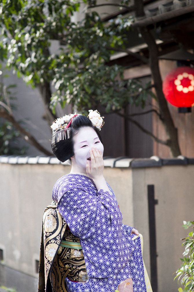 笑顔の富津愈さん