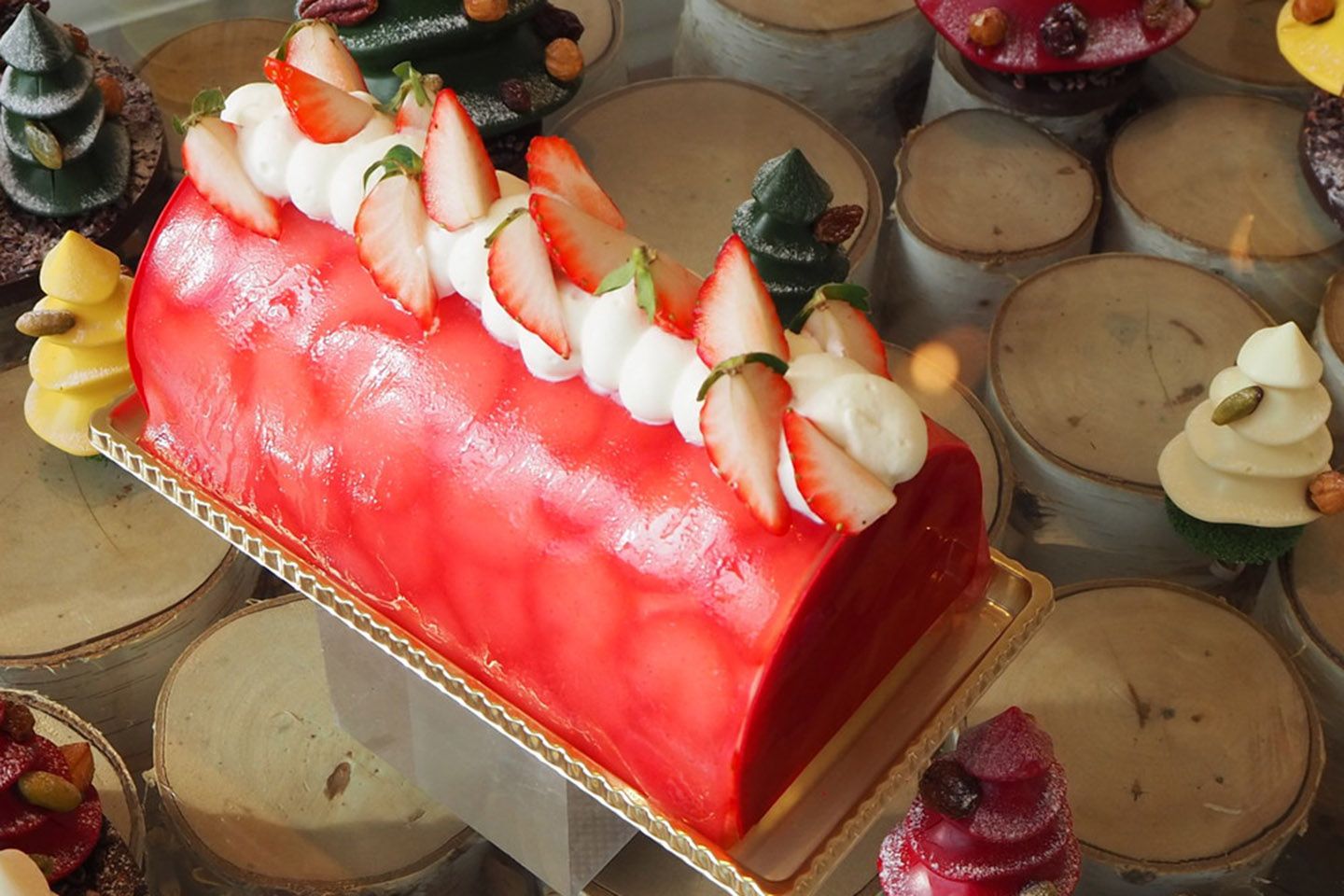 「Strawberry Buche」¥4,400(税抜)