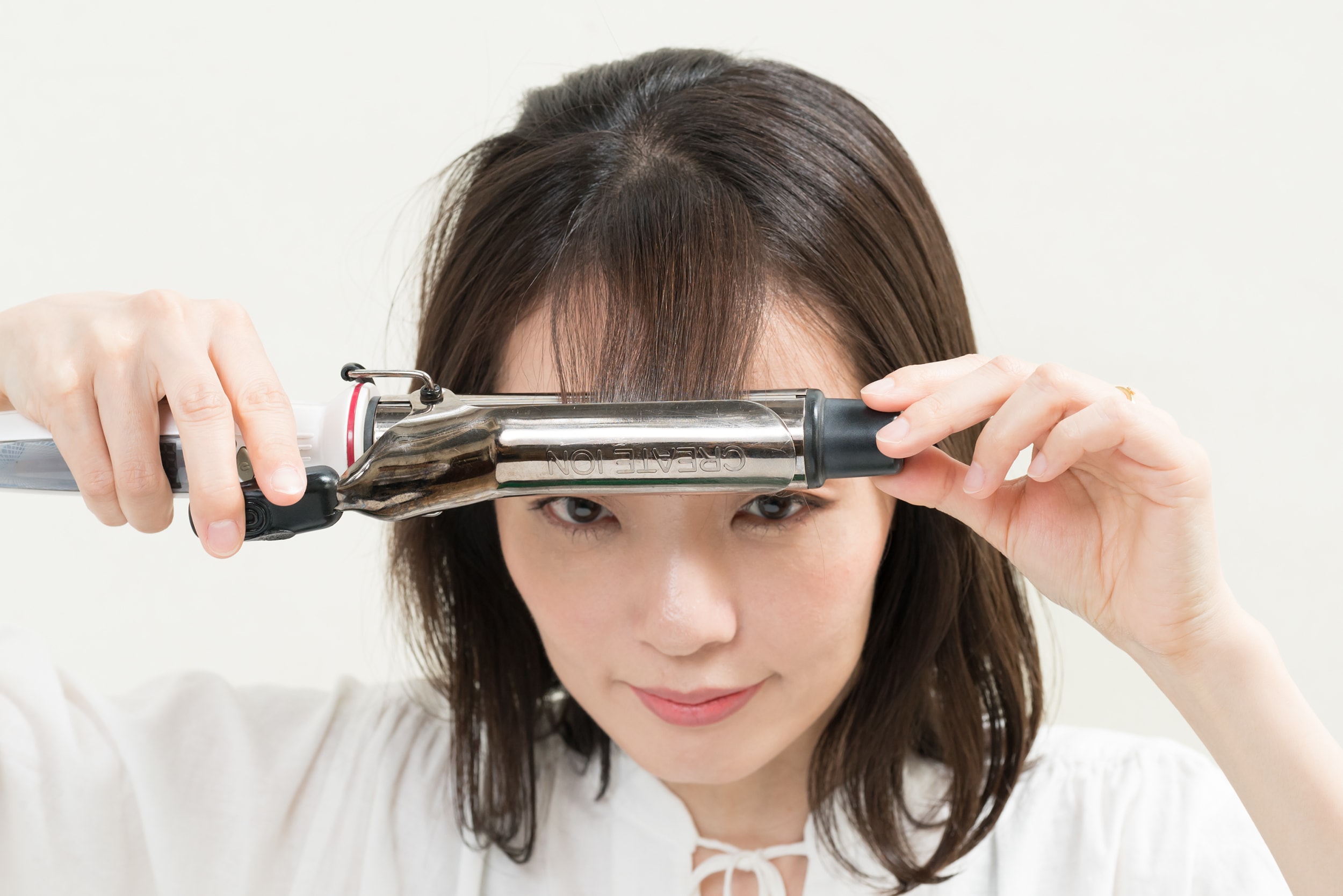 前髪もワンカール。まとめて内巻きにして。